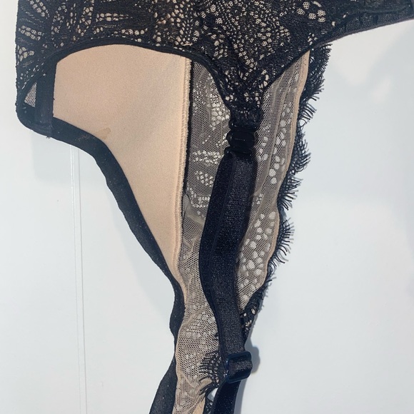 VS Stud / Lace Bra - Picture 5 of 8